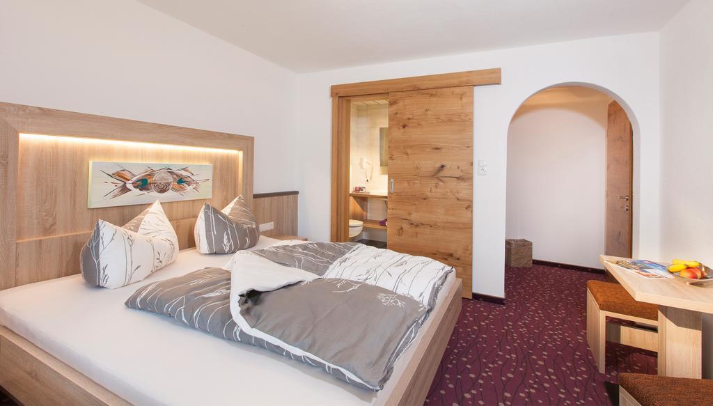 Lehnhof Apartment Langenfeld Room photo